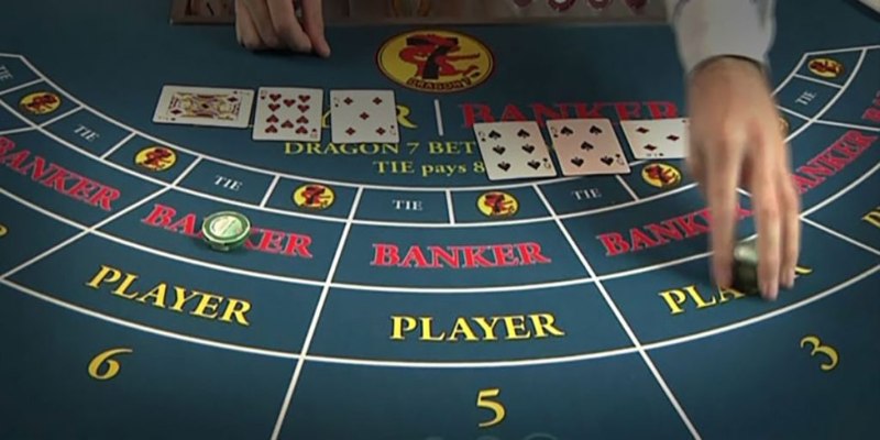 Để nắm vững cách kiếm tiền từ baccarat, người chơi phải hiểu quy tắc rút bài